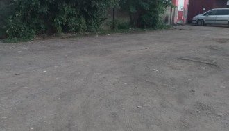 Deponija pored buvljaka i stadiona Bačke