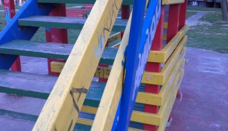 Igralište u raspadu (Prozivka)