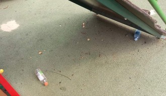 Novo igralište u tužnoj okolini (Kertvaroš)