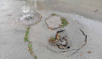 Rupa na putu na uglu Praške i Stipe Grgića