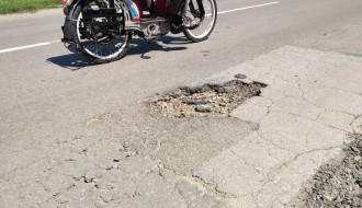 Izvorska ulica - rupe na putu