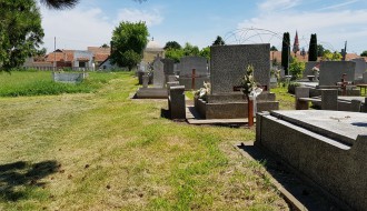 Kersko groblje - zaraslo u travu i korov