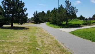 Kersko groblje - zaraslo u travu i korov