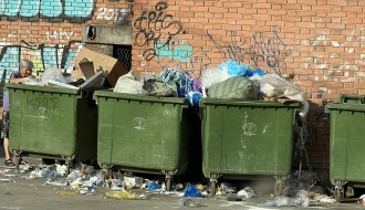 Strogi centar grada Maxi - prepunjeni kontejneri za smeće