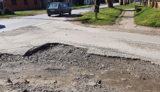 Početak Bagremove ulice opet u katastrofalnom stanju