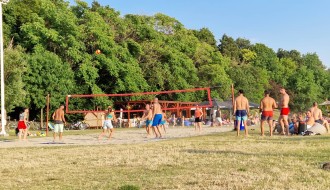Peščani odbojkaški teren na Paliću