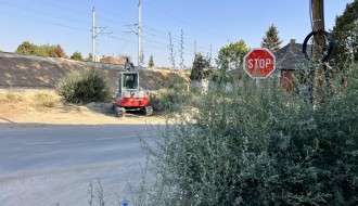 Bagremova ulica - opasnost za vozila i pešake