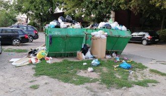 Smeće u ulici Ante Parčetica