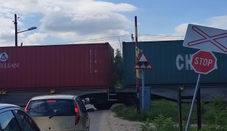 Rampa i svetlosna signalizacija na pruznom prelazu u Srpskom Soru je neispravna