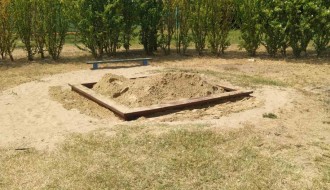 Oštećene sprave na igralištu u Dudovoj šumi