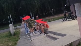 Galama na Teslinom naselju