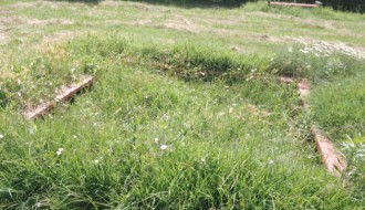 Zapušteno, a popularno dečje igralište u Keru