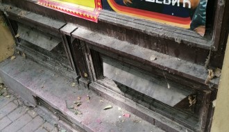 Ruglo u najužem jezgru grada (prodavnica "Borovo")