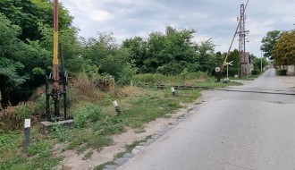 Prelaz preko pruge u Kozaračkoj ulici i dalje nepregledan