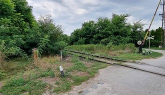 Prelaz preko pruge u Kozaračkoj ulici i dalje nepregledan
