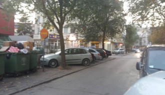 Divlja parking deponija u centru II