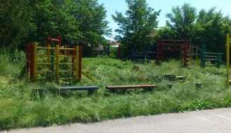 Igralište u korovu (MZ "Gat")