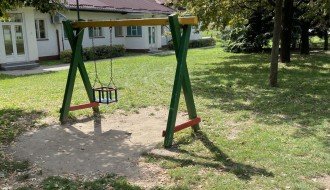 Dečije igralište u Bajmoku u katastrofalnom stanju