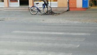 Izbledela "Zebra" na Somborskom putu