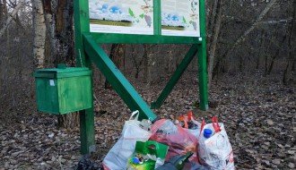 Ostavljanje i uklanjanje otpada u šumi na Makovoj sedmici
