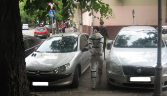 Pešaci "ugrožavaju" vozila!?