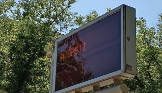 Pokvareni displej kod Lifke na stajalištu autobusa