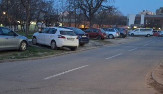 Parkiranje na zelenoj površini - Prozivka