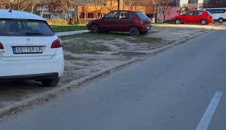 Parkiranje na zelenoj površini - Prozivka
