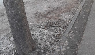 Zapušten parking u ulici Dinka Zlatarića