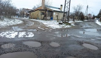 Somborska ulica prepuna udarnih rupa