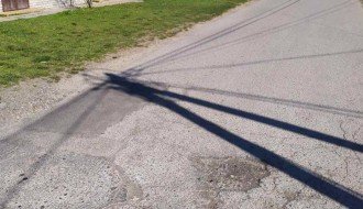 Udarne rupe u ulici Vladimira Gortana