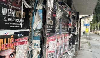 Narasla žbunja kod Nove opštine (OTP banke)