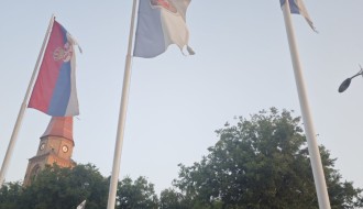 Neodržavani gradski i državni simboli (zastave)