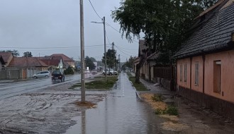 Biciklisticka staza preko puta novog "Univera" u Malom Bajmoku