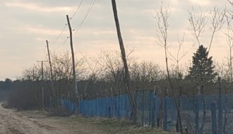 Nagnuta bandera - pašće svaki čas - osvetljenje (Kelebija)