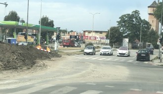 Neprohodna raskrsnica kod Lidla (kod gradilišta novog podvožnjaka)