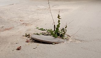 Poluotvorena šahta u Uskočkoj ulici