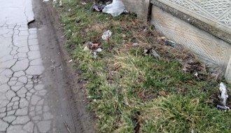 Mali Bajmok zatrpan smećem