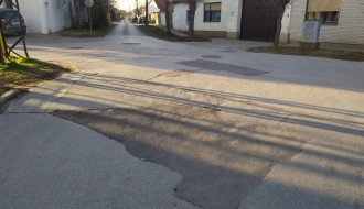 Udarne rupe u ulici Marka Oreškovića