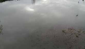 Posle malo veće kiše stvara se "jezero" na putu kod benzinske pumpe pre "Rode"