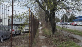 Trotoar u ulici Magnetna polja