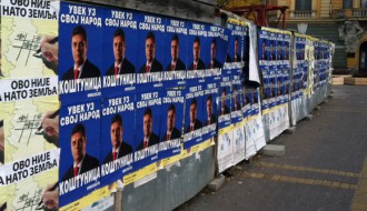 I kad ćete skinuti plakate sa Pozorišta?