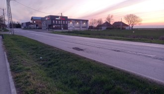 Udarne rupe ispred privredne zone