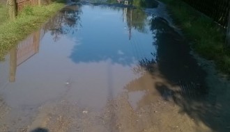 Zabranjen ulaz neplivačima - ulica Radojke Lakić (Makova Sedmica)