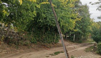 Srušena strujna bandera u Željezničkom naselju