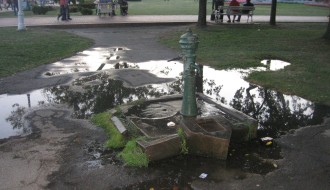 Novi-stari problem odvođenja vode sa česme u parku na Paliču