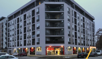 Uvođenje pešačkog prelaza u Petra Lekovića (Radijalac) kod IDEA prodavnice