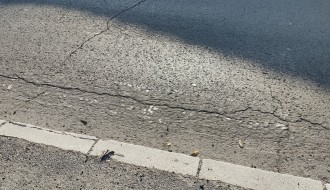 Izbledeo pešački prelaz na raskrsnici Beogradski put i Đure Daničić ulice