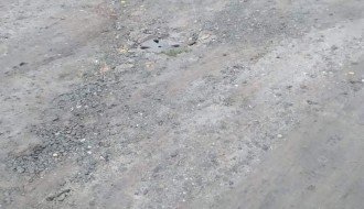 Šahta niža od nivoa ulice (ugao Čede Žice i Lasla Gala)