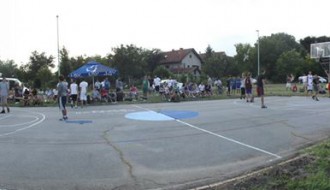 I dalje čekamo na tartan...